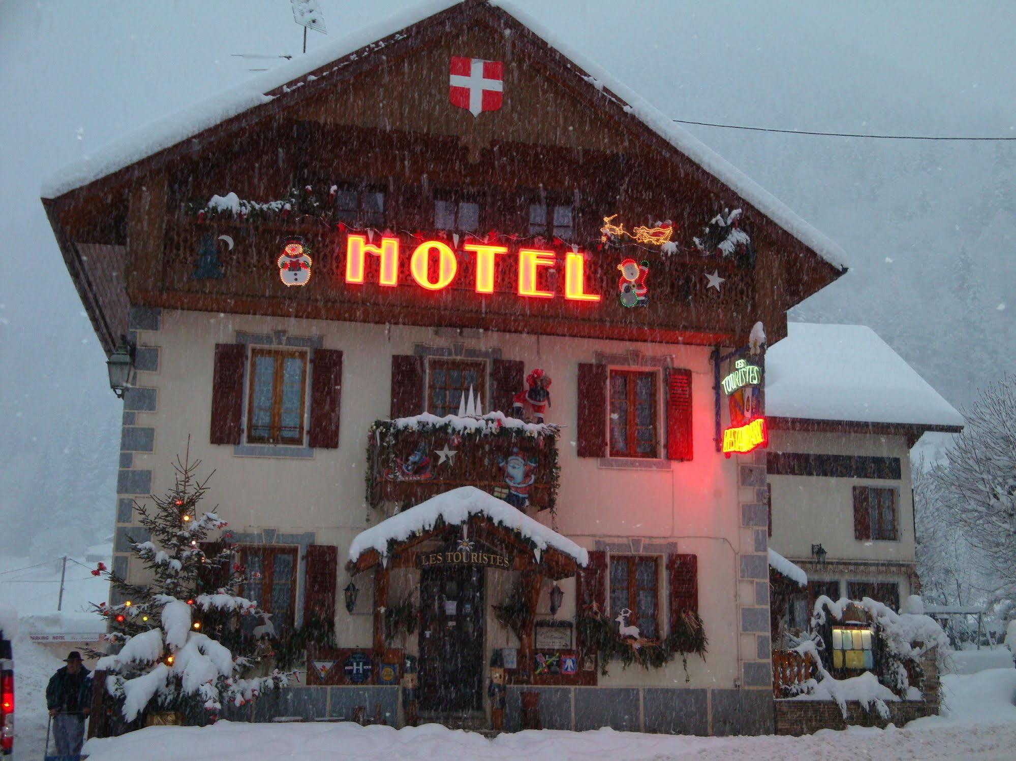 Les Touristes Hotel Abondance Eksteriør billede